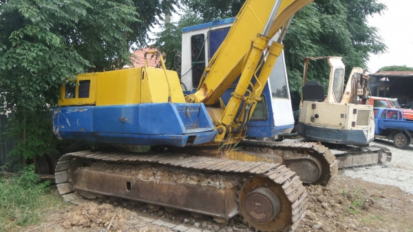 ขายแบคโฮ