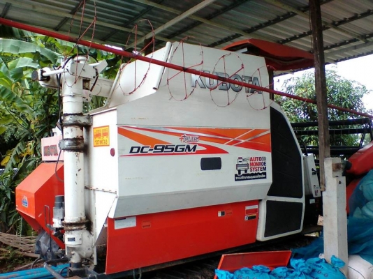 ขายรถเกี่ยวข้าว KUBOTA DC95GM PLUS ปี56 ใช้งานน้อย รถสวยสภาพดี เอกสารพร้อมโอน ราคา670,000 สนใจโทร 090-8588220คุณนะ 093-3258446คุณบิว หรือเข้าดูสินค้าอื่นๆได้ที่ www.narong2truck.com หรือ www.truck.in.th/498 หรือเพจFacebook ณรงค์ ซื้อขายรถมือสอง (เว็บไซต์ส