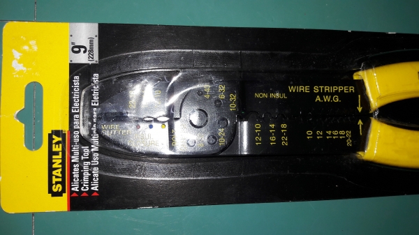 ขายคีมตัด ปอก ย้ำหางปลา สายไฟ STANLEY made in Taiwan. ขายคีมตัด ปอก ย้ำหางปลา สายไฟ STANLEY made in Taiwan.