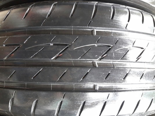 ยางBRIDGESTONE รุ่น Ecopia EP200.215 60R16 ปี2015 สภาพสวยมากๆ ดอกเยอะมากๆคุ้มจริงๆไม่แพง