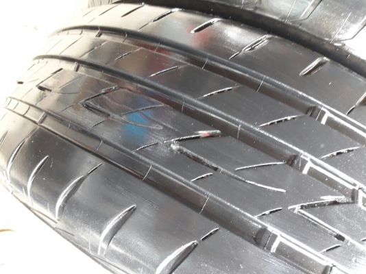 ยางBRIDGESTONE รุ่น Ecopia EP200.215 60R16 ปี2015 สภาพสวยมากๆ ดอกเยอะมากๆคุ้มจริงๆไม่แพง