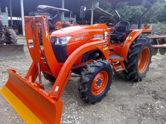 ขายคูโบต้า L3608 SPพร้อมใบมีดเเละผาน6ราคา360,000ต่อรองได้มีบริการจัดส่ง