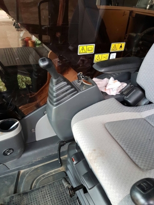 ขายดาวน์รถแบ็คโฮ CAT 320D2.  รถสวยพร้อมใช้งานชั่วโมงน้อย