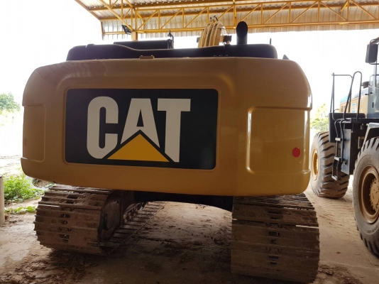 ขายดาวน์รถแบ็คโฮ CAT 320D2.  รถสวยพร้อมใช้งานชั่วโมงน้อย