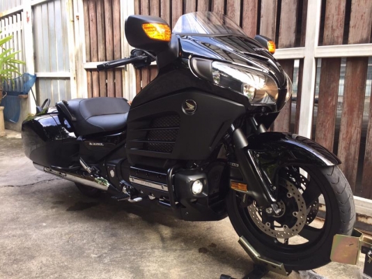 ขาย เพียง <790,000> HONDA GOLDWING F6B ปี14 สภาพเหมือน ออกศูนย์ เครื่องยนต์ 6สูบ 1800cc
