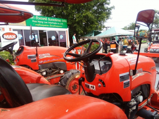 รถคููโบต้า รุ่น L3608SP รถคููโบต้า รุ่น L3608SP