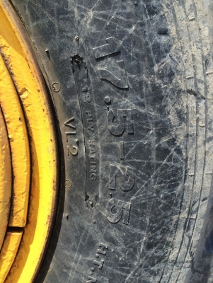 Komatsu 520B เครื่อง Komatsu 6D105 นำเข้าจากญี่ปุ่น ถึงไทยแล้วครับ