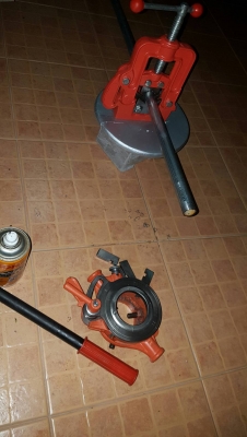 ขาย OKURA ชุดเกลียวต๊าปใช้มือ 1/2"-2" พร้อมปากกาจับ