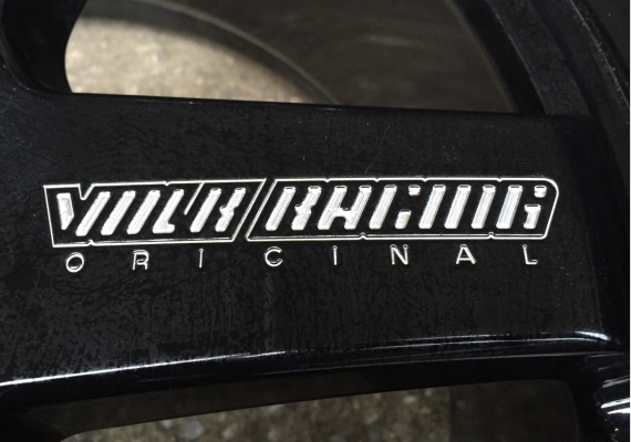 ล้อ Lenso รุ่นใหม่ ขอบ20 พร้อมยาง 265 50 20 ปี15 ดอกเต็ม ลงพื้นปี16 ราคาไม่แพง ล้อ Lenso รุ่นใหม่ ขอบ20 พร้อมยาง 265 50 20 ปี15 ดอกเต็ม ลงพื้นปี16 ราคาไม่แพง