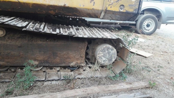 ขายตามสภาพ komatsu pc40-6 ราคา180,000 อุปกรณ์ครบ ขายตามสภาพ komatsu pc40-6 ราคา180,000 อุปกรณ์ครบ