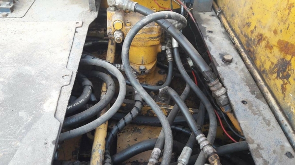 ขายตามสภาพ komatsu pc40-6 ราคา180,000 อุปกรณ์ครบ