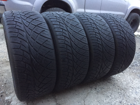 ยาง Nitto 420S 265 50 20 ปลายปี13 ดอกเต็ม ราคาไม่แพง ยาง Nitto 420S 265 50 20 ปลายปี13 ดอกเต็ม ราคาไม่แพง