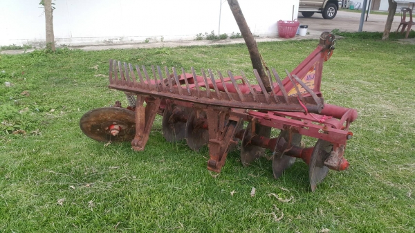 ผาน 6 สภาพสวย ใบเต็ม. ไม่มีดาม พร้อมคราด 15,000 บาท ผาน 6 สภาพสวย ใบเต็ม. ไม่มีดาม พร้อมคราด 15,000 บาท