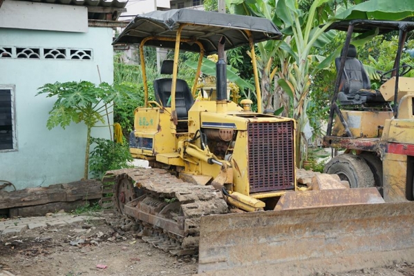 ให้เช่ารถแบคโฮ รถบด รายวัน/รายเดือน