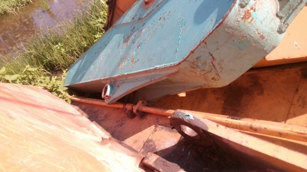 ขายบูมอาร์ม รถแมคโค มีของ โกเบ โคมัสสุ แคท รุ่น-200 ขายไม่แพงครับ