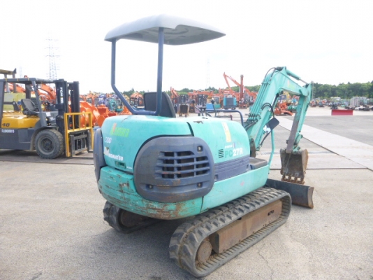 Komatsu PC27R-8 เก่าญี่ปุ่น ใบมีดสไลด์