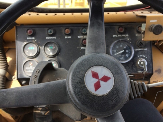 Mitsubishi WS500 ขนาดบุ้งกี๋ 0.9 คิว นำเข้าจากญี่ปุ่น ราคาถูกมาก ๆ ๆ ๆ ๆ