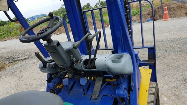 ขายด่วนรถยกKOMATSU FD30-14 ยก30ตันเสาสูง3เมตรรถนอกเพิ่งนำเข้ามายังไม่เคยใช้งานในเมืองไทยเลย=รุ่นใหม่ขายถูกๆๆ ขายด่วนรถยกKOMATSU FD30-14 ยก30ตันเสาสูง3เมตรรถนอกเพิ่งนำเข้ามายังไม่เคยใช้งานในเมืองไทยเลย=รุ่นใหม่ขายถูกๆๆ