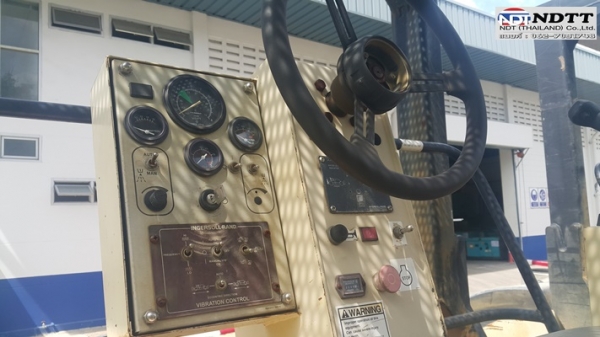 รถบด Ingersollrand DD-90HF หน้าเหล็ก-หลังเหล็ก  ขนาด 10 ตัน