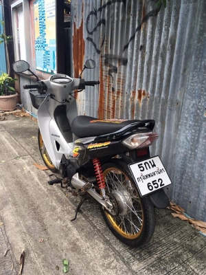 Honda Wave125s สตาร์ทเท้า เดิมๆใหม่ๆ Honda Wave125s สตาร์ทเท้า เดิมๆใหม่ๆ