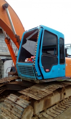 ขายรถขุดแบ็คโค ฮิตาชิ EX200-2 ปั๊มK3V โซ่ใหม่ช่วงล่างเต็ม ไฟฟ้ามี บูมสวย เครื่องเดิมพร้อมลงงาน