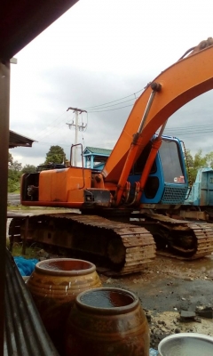 ขายรถขุดแบ็คโค ฮิตาชิ EX200-2 ปั๊มK3V โซ่ใหม่ช่วงล่างเต็ม ไฟฟ้ามี บูมสวย เครื่องเดิมพร้อมลงงาน