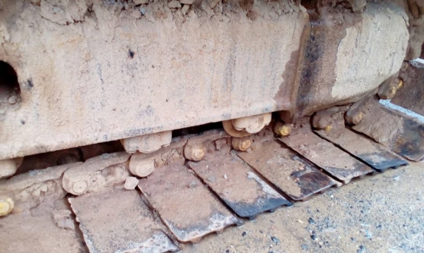 ขายรถขุดแบ็คโค ฮิตาชิ EX200-2 ปั๊มK3V โซ่ใหม่ช่วงล่างเต็ม ไฟฟ้ามี บูมสวย เครื่องเดิมพร้อมลงงาน