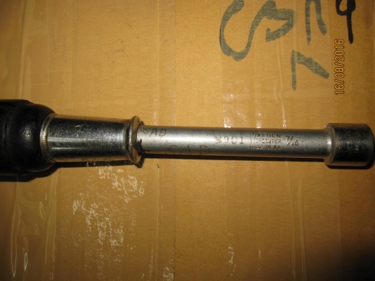 (ลดราคา) ไขควงบ๊อคด้ามไม้งานเก่า ของ USA. (ขายมัดรวม 3 อัน)