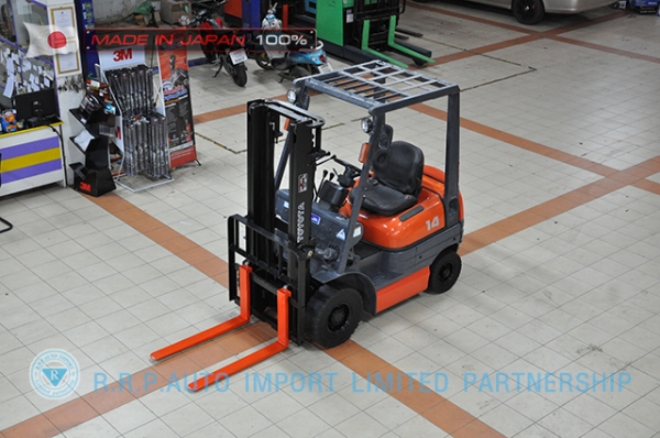 ขายรถโฟล์คลิฟท์มือสองTOYOTA รุ่น6FG14-12782 ราคา 175,000 บาท นำเข้าจากประเทศญี่ปุ่น 100\% ไม่เคยใช้งานในประเทศไทย