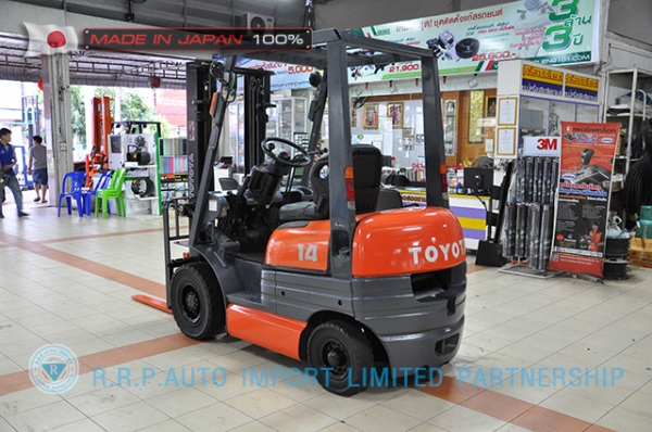 ขายรถโฟล์คลิฟท์มือสองTOYOTA รุ่น6FG14-12782 ราคา 175,000 บาท นำเข้าจากประเทศญี่ปุ่น 100\% ไม่เคยใช้งานในประเทศไทย