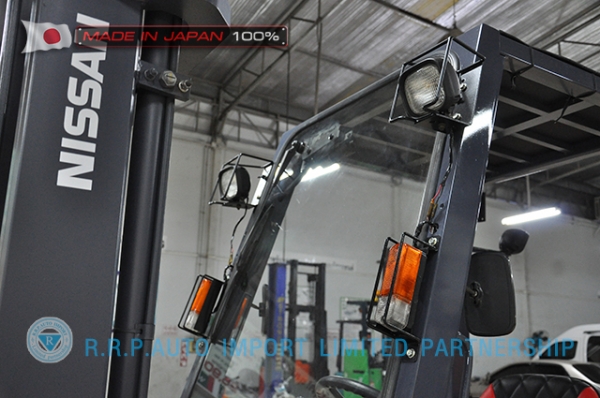 ขายรถโฟล์คลิฟท์มือสองNISSAN รุ่น UJ02-111746 ราคา 195,000 บาท นำเข้าจากประเทศญี่ปุ่น 100\% ไม่เคยใช้งานในไทย