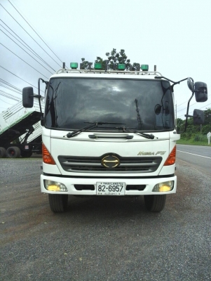 ขายรถบรรทุกหกล้อดัมพ์ HINO MEGA FG เครื่อง 212 แรง กระบะดัมพ์ช่วงยาว 4 เมตร ทะเบียนพร้อม