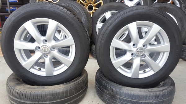 ขายล้อNISSAN ALMERA VL ยางปี 4015 4 ล้อ