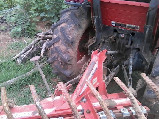 ขายรถไถ KUBOTA 47 แรง รถปี 54