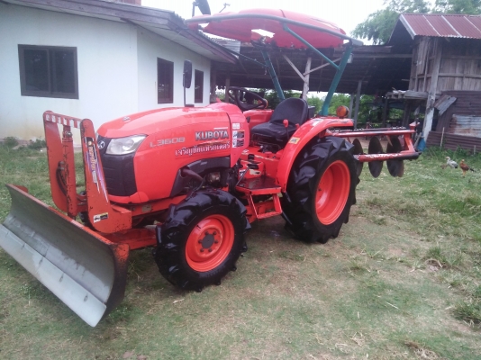ขายรถไถนาคูโบต้า 36 แรง มีดันหน้า ผาน6
