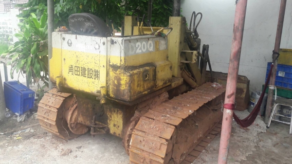 ขายรถตักตีนตะขาบKomutsu D20Q ขายรถตักตีนตะขาบKomutsu D20Q
