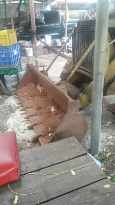 ขายรถตักตีนตะขาบKomutsu D20Q ขายรถตักตีนตะขาบKomutsu D20Q