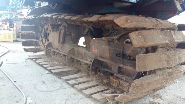 ขายรถเกี่ยวข้าว อุ้ม2ตัน เครื่องHINO 195เทอร์โบ เปลี่ยนแท็กใหม่ เช็คสภาพใหม่หมด เหมือนได้รถใหม่ สนใจโทร 0856390132K.หนึ่งรับสาย