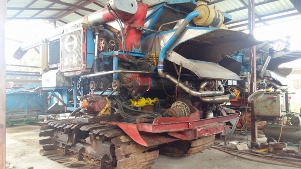 ขายรถเกี่ยวข้าว อุ้ม2ตัน เครื่องHINO 195เทอร์โบ เปลี่ยนแท็กใหม่ เช็คสภาพใหม่หมด เหมือนได้รถใหม่ สนใจโทร 0856390132K.หนึ่งรับสาย