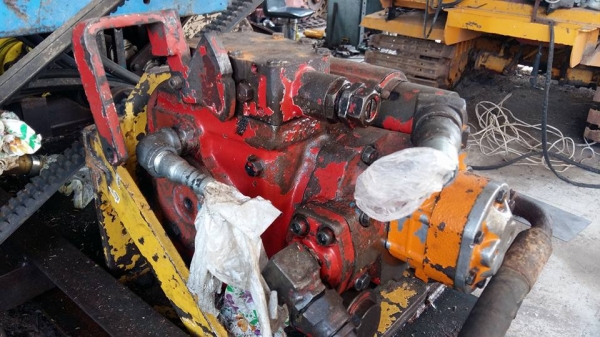 ขายรถเกี่ยวข้าว อุ้ม2ตัน เครื่องHINO 195เทอร์โบ เปลี่ยนแท็กใหม่ เช็คสภาพใหม่หมด เหมือนได้รถใหม่ สนใจโทร 0856390132K.หนึ่งรับสาย