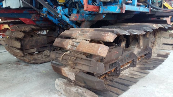 ขายรถเกี่ยวข้าว อุ้ม2ตัน เครื่องHINO 195เทอร์โบ เปลี่ยนแท็กใหม่ เช็คสภาพใหม่หมด เหมือนได้รถใหม่ สนใจโทร 0856390132K.หนึ่งรับสาย