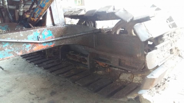 ขายรถเกี่ยวข้าว อุ้ม2ตัน เครื่องHINO 195เทอร์โบ เปลี่ยนแท็กใหม่ เช็คสภาพใหม่หมด เหมือนได้รถใหม่ สนใจโทร 0856390132K.หนึ่งรับสาย