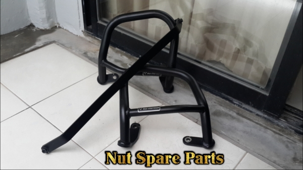 กันล้ม SW - MOTECH HONDA CB650F ราคา 3,500 บาท