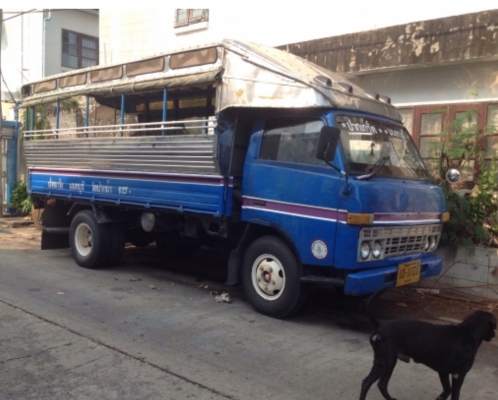 ขายรถบรรทุกหกล้อกลาง.  088- 6092904