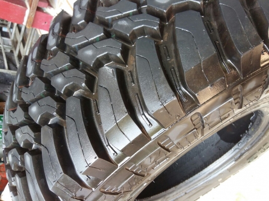 ขาย ยางmud 33x12.5 R15