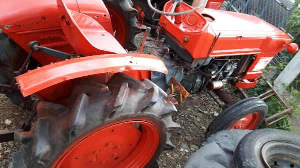 ขายเหมาๆๆ คูโบต้า 15กับ20 แรง รถไช้งานได้ปกติ 2คัน 55000