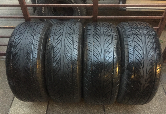 ล้อ TE37 ขอบ20 พร้อมยาง 275 55 20 ปลายปี14 ดอกเต็ม ใช้งานน้อย ราคาไม่แพง