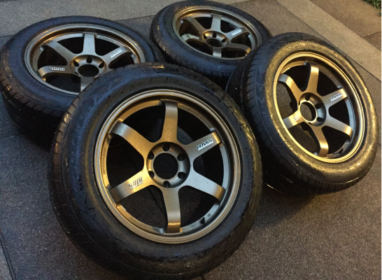 ล้อ TE37 ขอบ20 พร้อมยาง 275 55 20 ปลายปี14 ดอกเต็ม ใช้งานน้อย ราคาไม่แพง