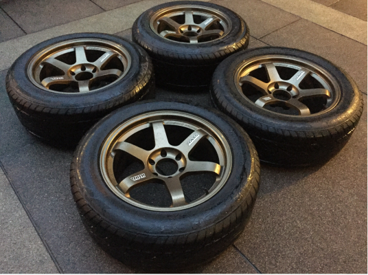 ล้อ TE37 ขอบ20 พร้อมยาง 275 55 20 ปลายปี14 ดอกเต็ม ใช้งานน้อย ราคาไม่แพง