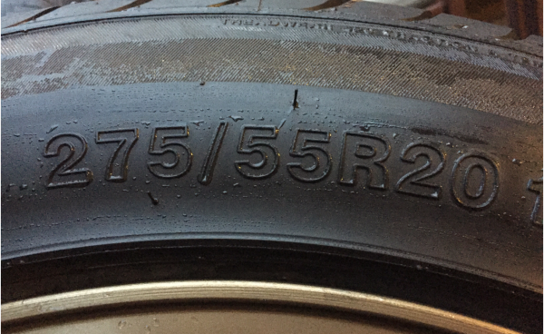 ล้อ TE37 ขอบ20 พร้อมยาง 275 55 20 ปลายปี14 ดอกเต็ม ใช้งานน้อย ราคาไม่แพง